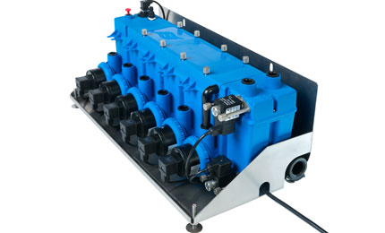 Self-contained hydraulic unit